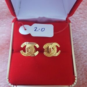 18k real gold earrings((SOLD)))😊😊😊